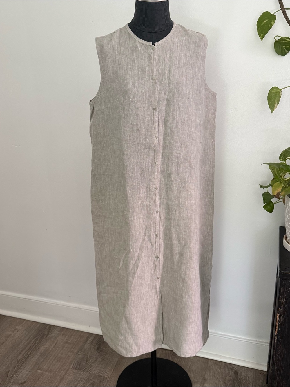 Eileen Fisher Sleeveless Button-Down Organic Linen Gauze Long Shirt / Tunic - Picture 3 of 11